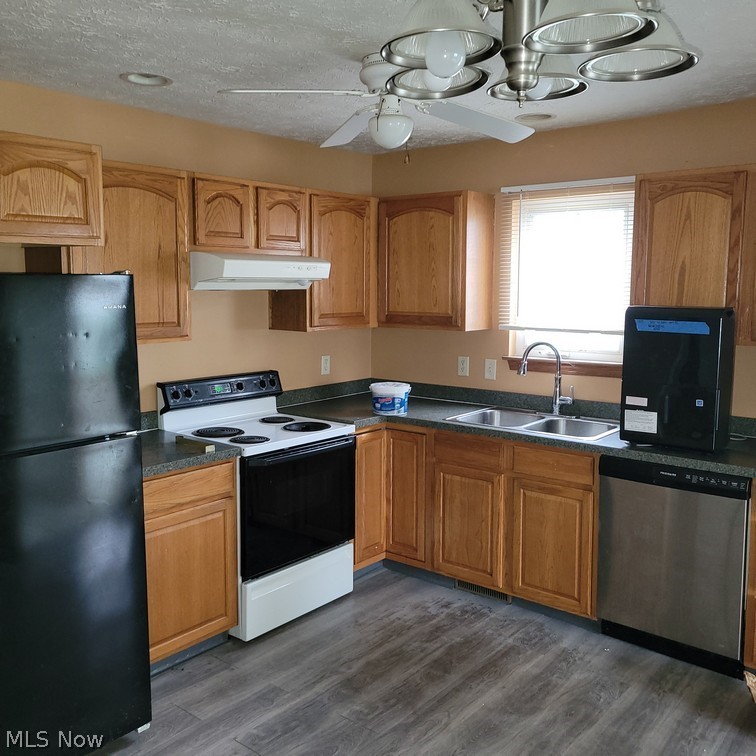 302 Glen, Elyria, OH - Photo 5