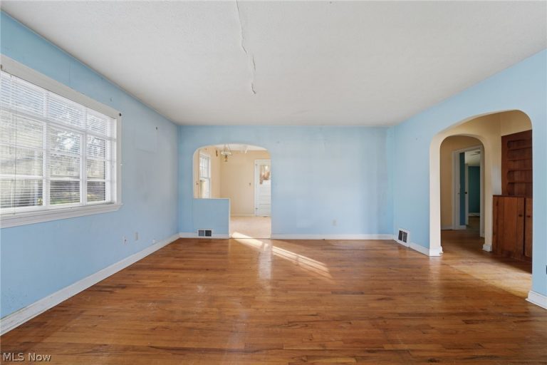 1016 Riverside Drive, Painesville, OH - Photo 5