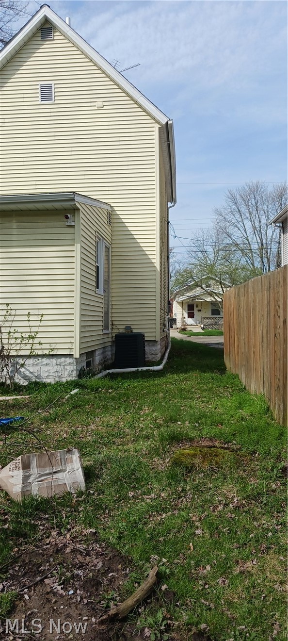 938 Walnut Street, Elyria, OH - Photo 3