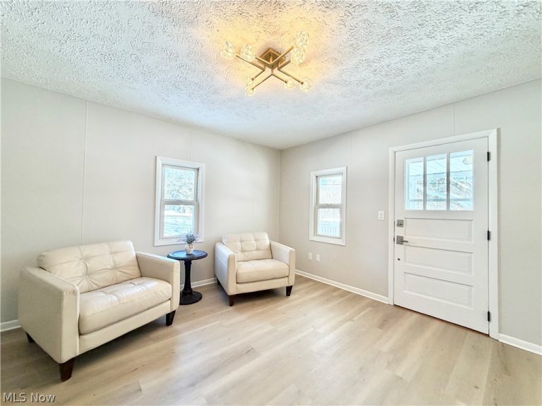 8720 Olde 8 Road, Northfield, OH - Photo 2