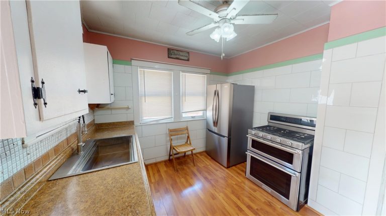 2001 Cypress Avenue, Cleveland, OH - Photo 5