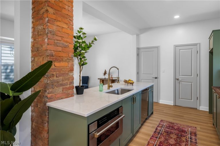 3839 Woodbridge Avenue, Cleveland, OH - Photo 8