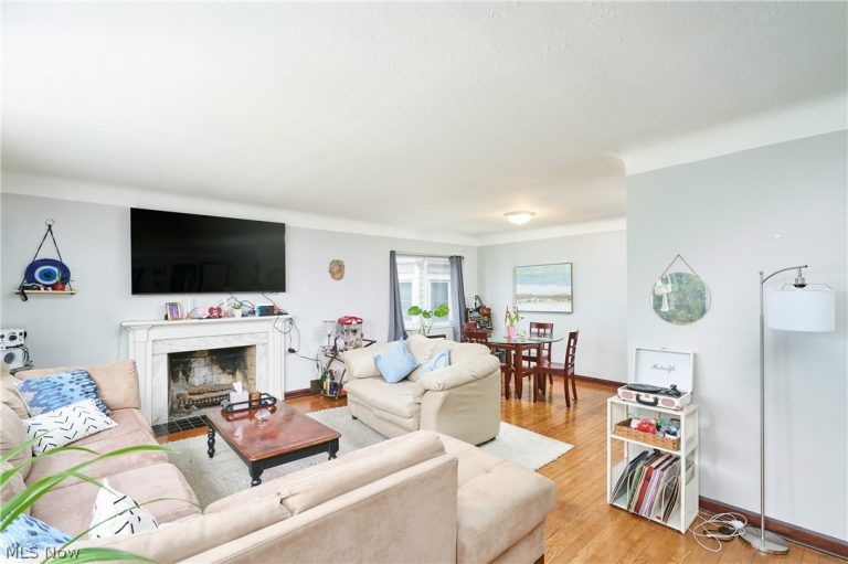 14330 Lakewood Heights Boulevard, Lakewood, OH - Photo 4