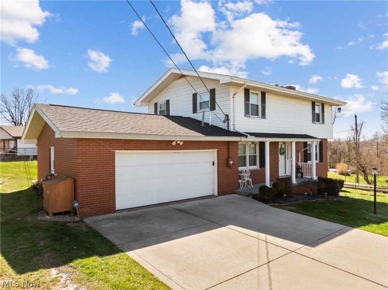 195 WALKER MANOR Drive, Colliers, WV - Photo 2