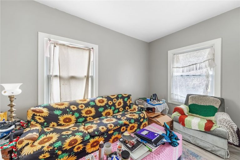 16118 Arcade Avenue, Cleveland, OH - Photo 5