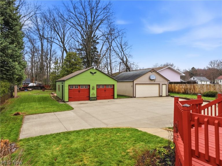 151 Highland Avenue, Ravenna, OH - Photo 8