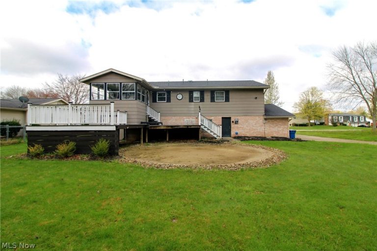 4775 Logan Arms Drive, Liberty, OH - Photo 5