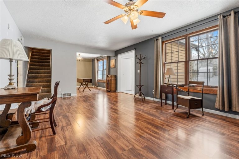 2228 St Elmo Avenue, Canton, OH - Photo 8