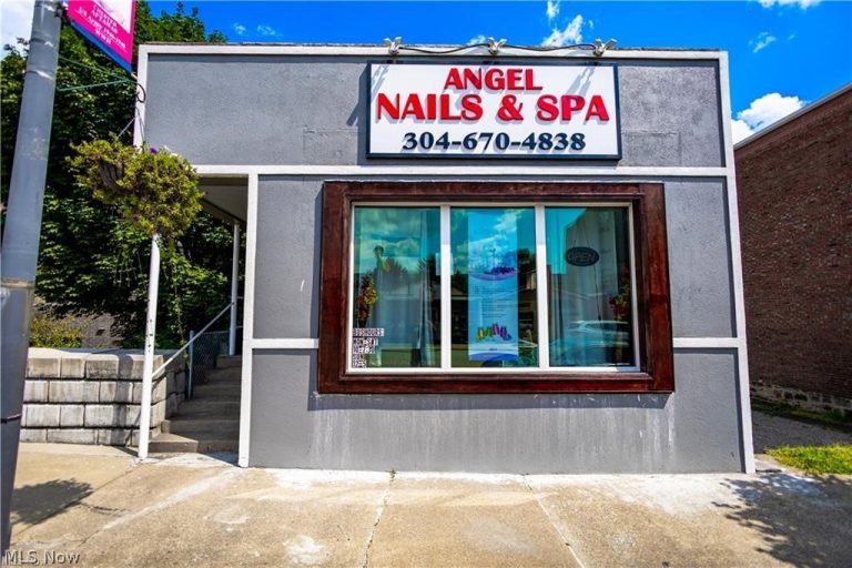 1028 Main Street, Follansbee, WV, 26037