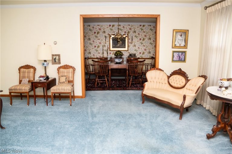 2004 Burning Tree Lane, Youngstown, OH - Photo 8