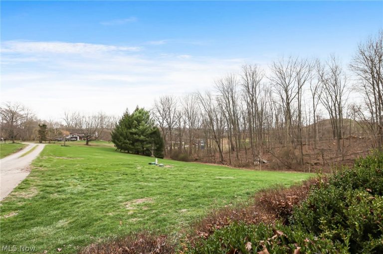 60079 Hickory Trail, Senecaville, OH - Photo 6