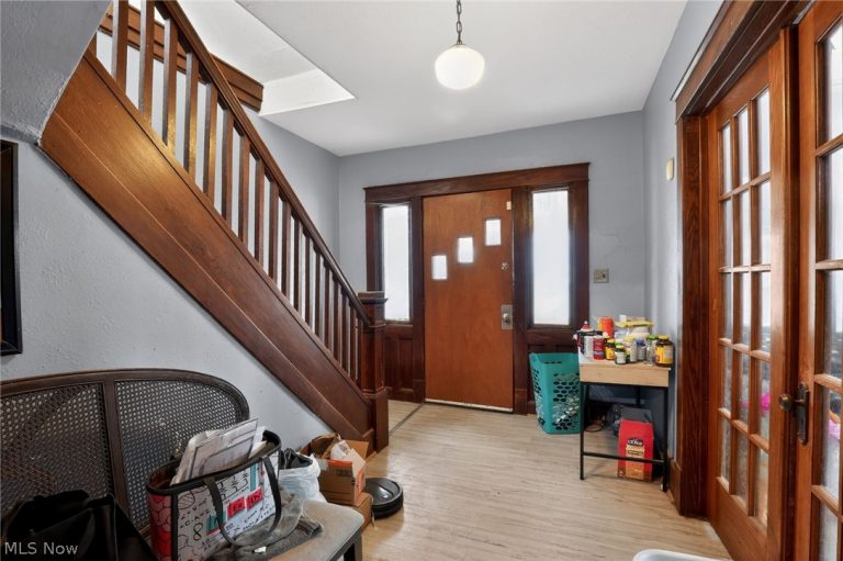 788 Caledonia Street, Youngstown, OH - Photo 3