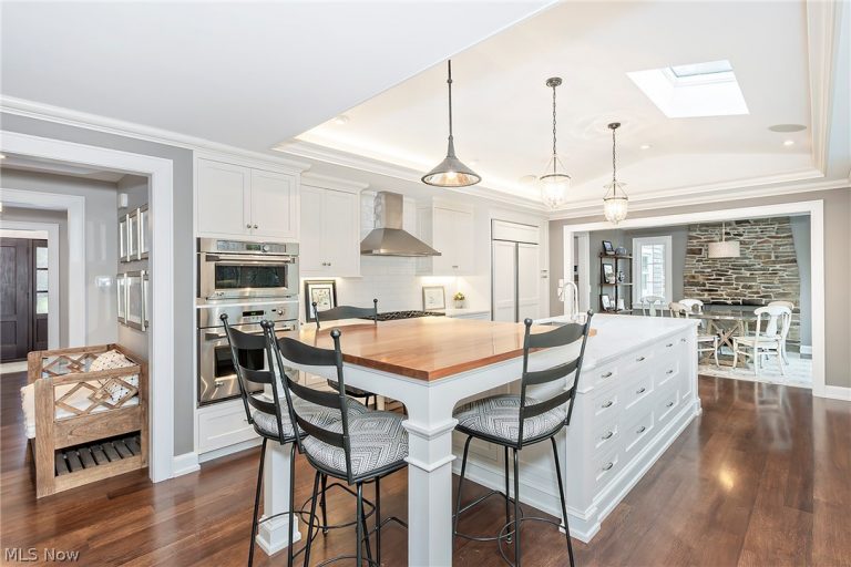 449 Main Street, Chagrin Falls, OH - Photo 6