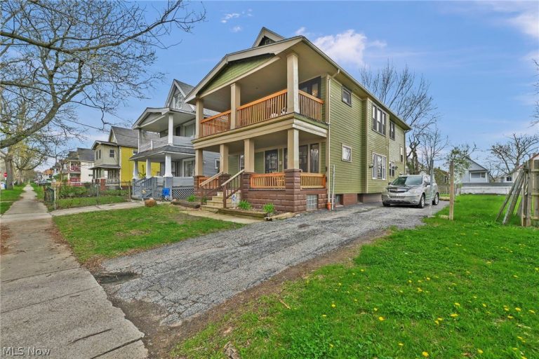 9612 Lamontier Avenue, Cleveland, OH - Photo 2