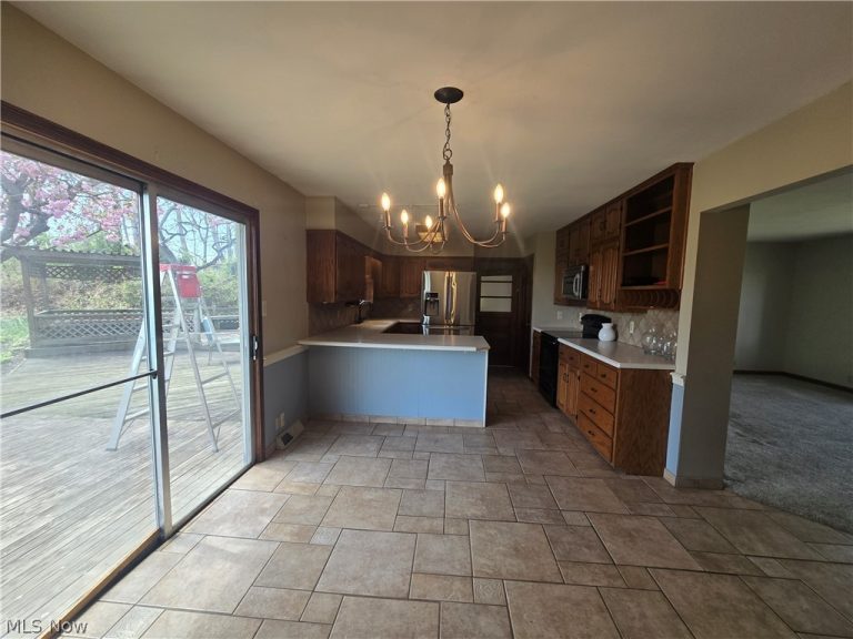 2000 Shady Lane, Zanesville, OH - Photo 3