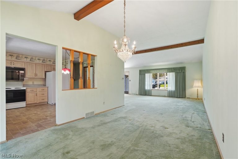 26670 FAIRFAX Lane, North Olmsted, OH - Photo 5