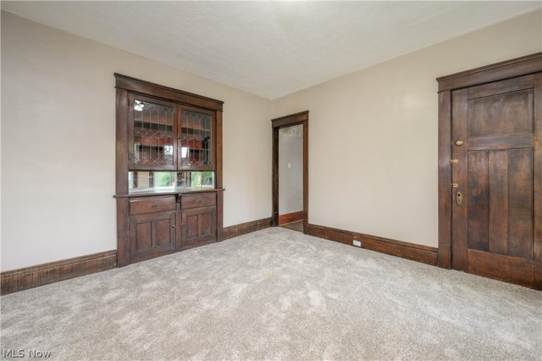 557 Weber Avenue, Akron, OH - Photo 5