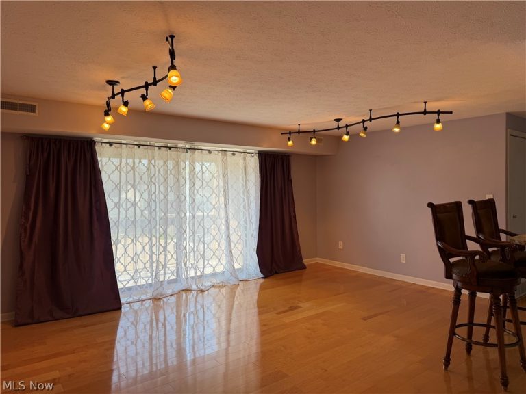 9611 Sunrise Boulevard #K-9, North Royalton, OH - Photo 3