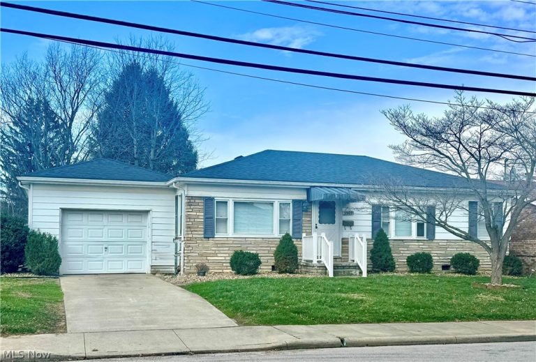 3509 Cadillac, Parkersburg, WV, 26104