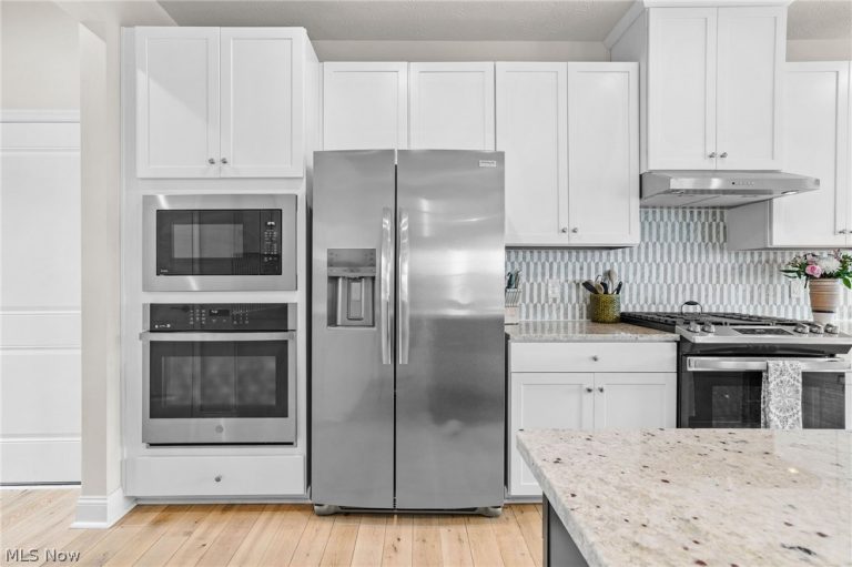 6472 Tollar Court, Medina, OH - Photo 6