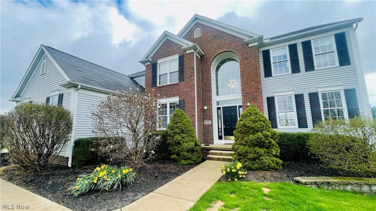 3473 Churchill Downs, Stow, OH - Photo 2