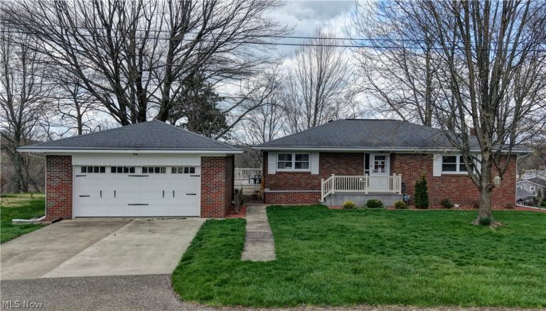 336 High Street, Sugarcreek, OH - Photo 2