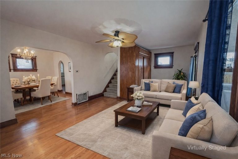 600 Robinette Court, Akron, OH - Photo 5