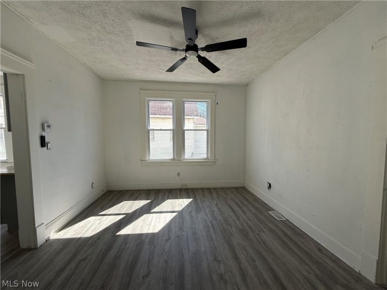 1068 68th Street, Cleveland, OH - Photo 6