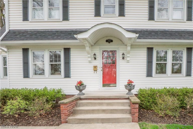 3907 Harvard Avenue, Canton, OH - Photo 2