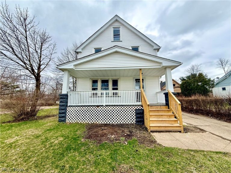 12005 Farringdon Avenue, Cleveland, OH, 44105