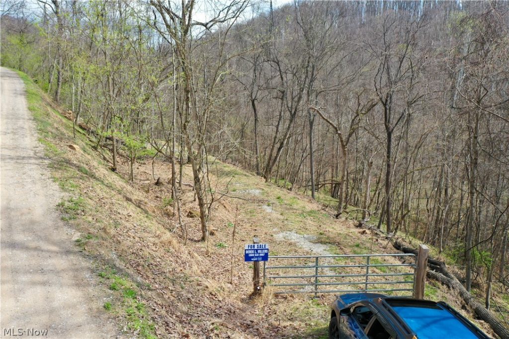 1536 Jakes Fork Road, Arnoldsburg, WV