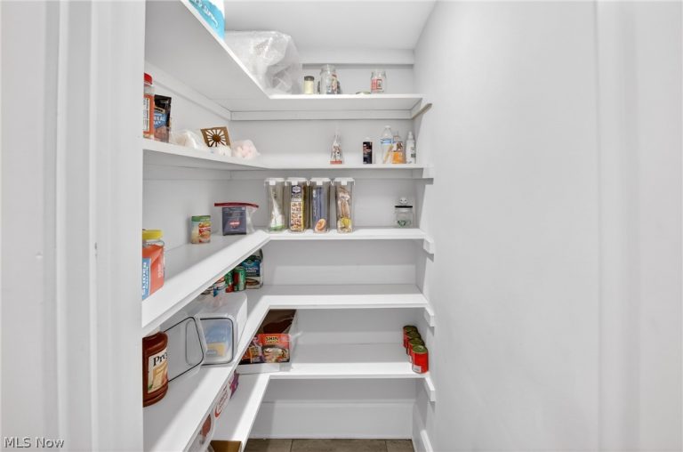 3205 Mapledale Avenue, Cleveland, OH - Photo 6