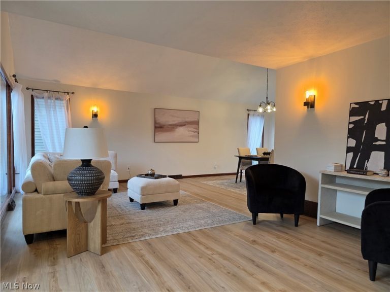 5009 Lansdowne Drive, Solon, OH - Photo 3