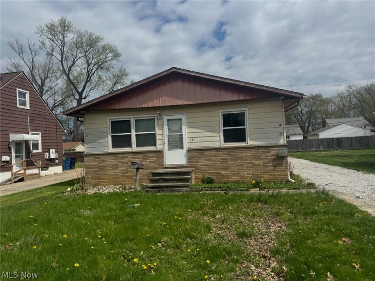 581 332nd Street, Eastlake, OH, 44095