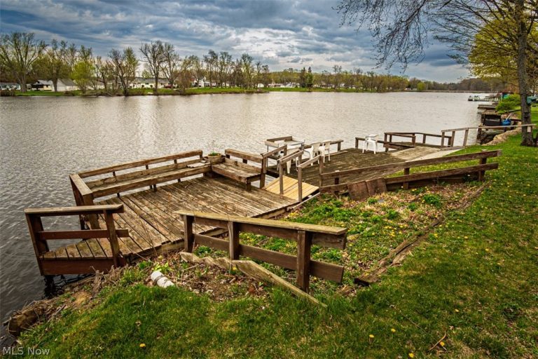 27268 Lakeside Drive, Beloit, OH - Photo 3