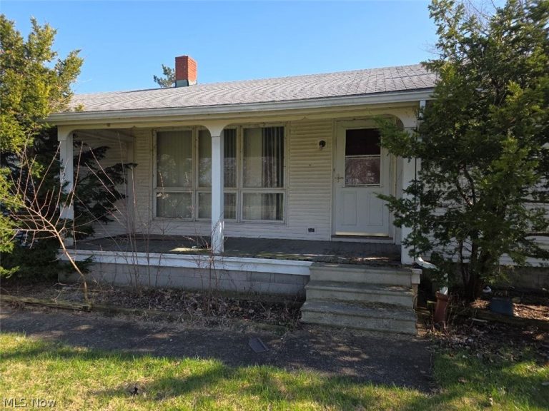 4622 Harbor Road, Port Clinton, OH - Photo 2