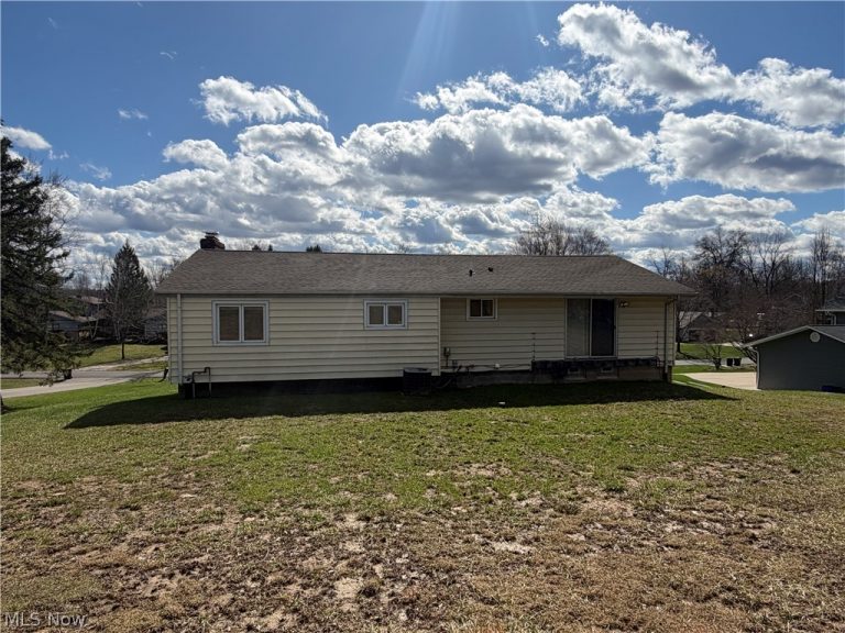 1539 Jacobs Lane, Kent, OH - Photo 4