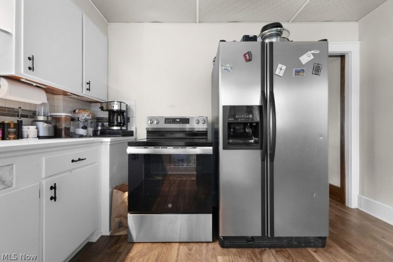 2616 Ridgewood Avenue, Alliance, OH - Photo 6