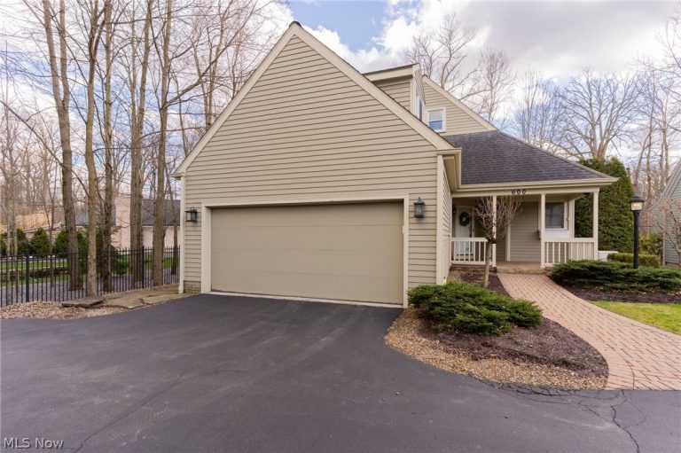 600 The Greens, Howland, OH - Photo 3