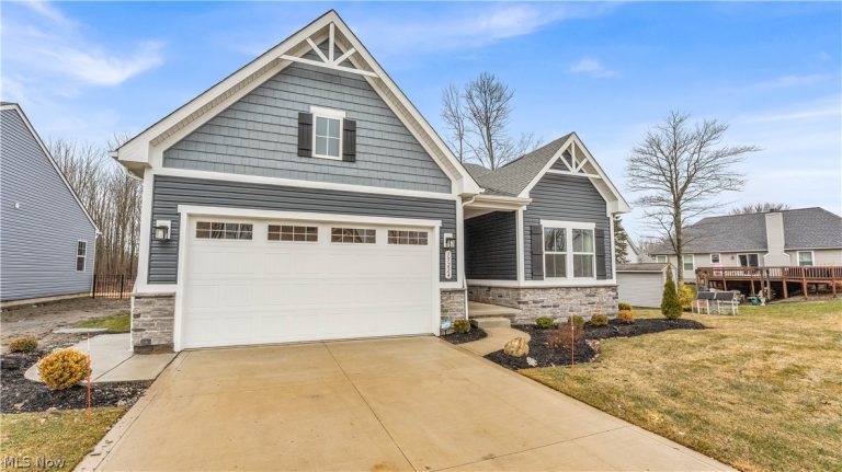 15224 Timber Ridge Drive, Middlefield, OH - Photo 3