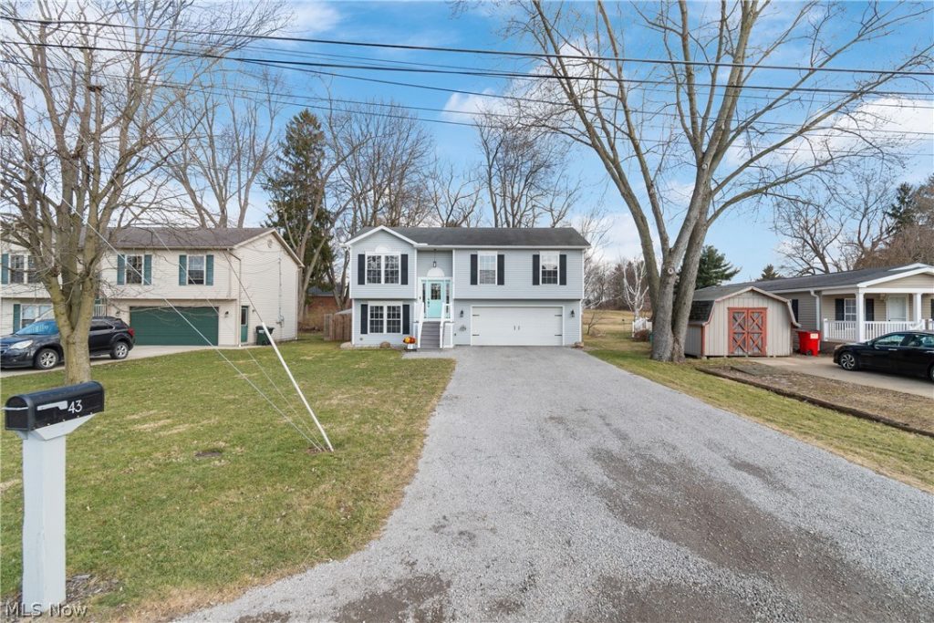 43 Cochran Street, Dalton, OH