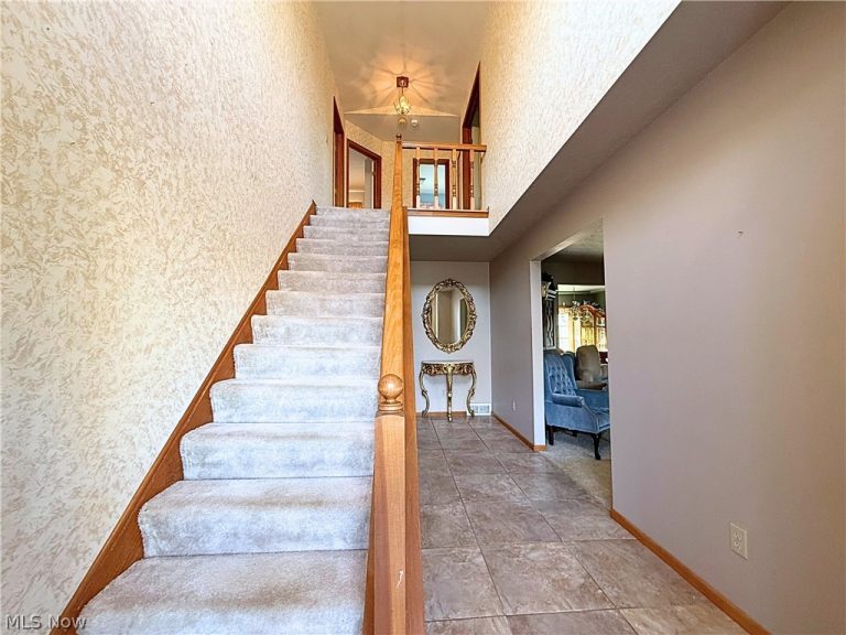 6948 Meander Reserve Court, Canfield, OH - Photo 2
