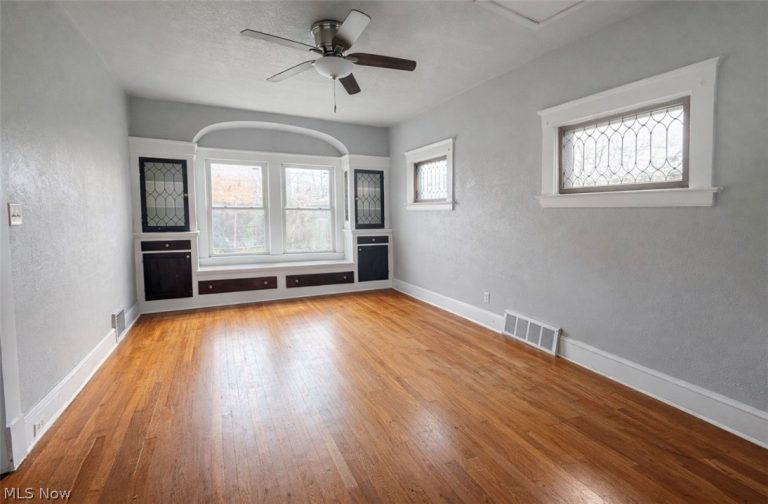 11918 Buckingham Avenue, Cleveland, OH - Photo 4