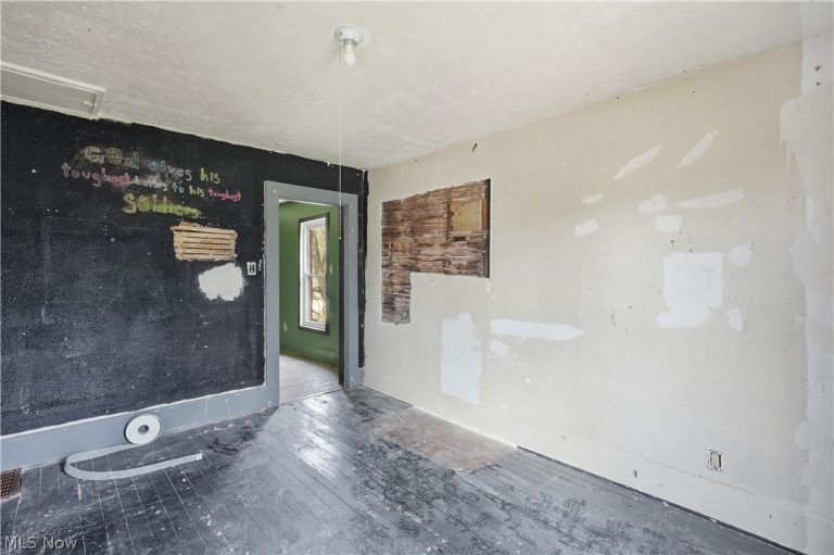 820 Brown Street, Akron, OH - Photo 6