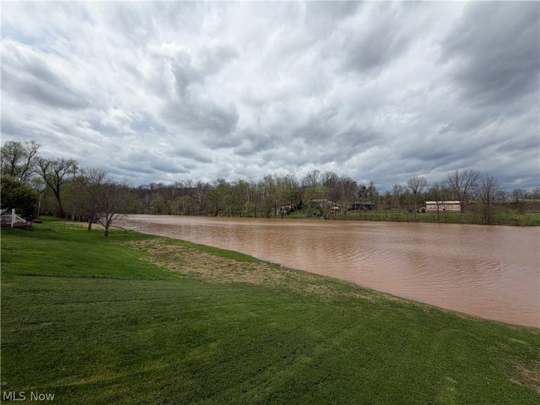 760 Happy Valley Road, Parkersburg, WV - Photo 6