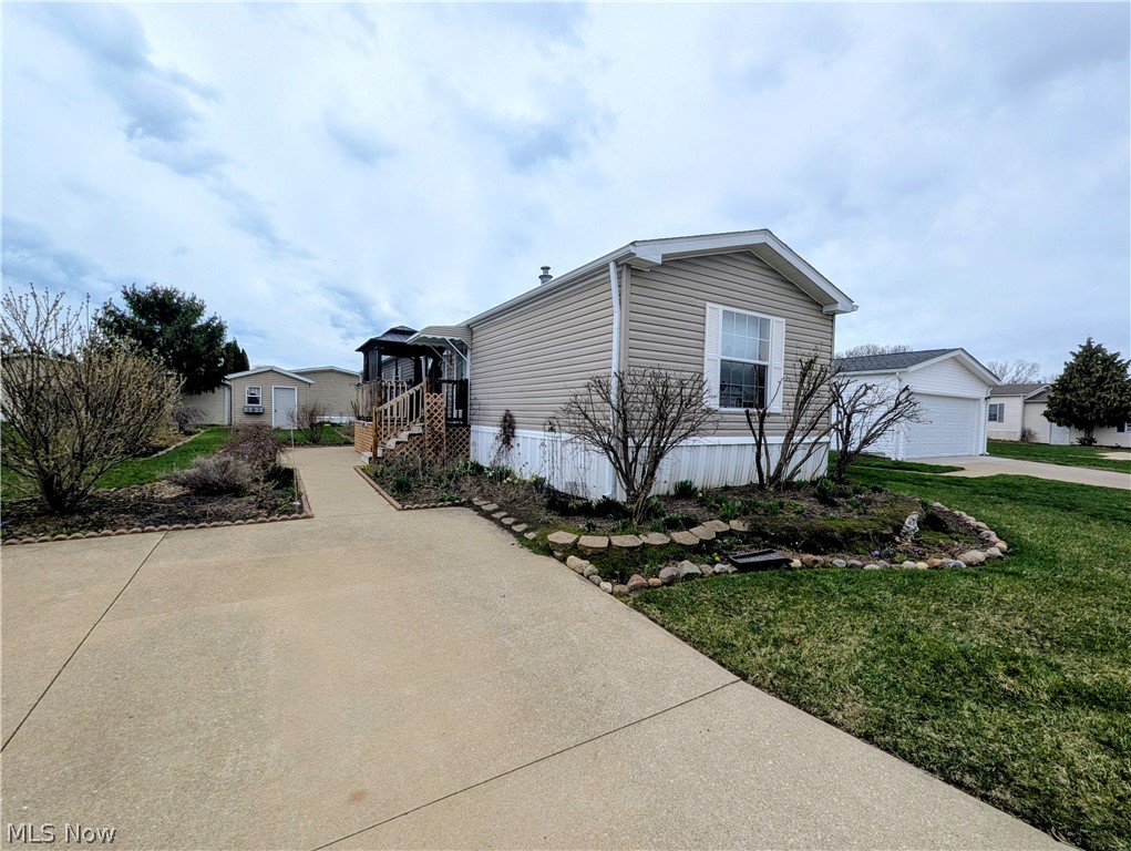 592 Sandtrap Circle, Painesville, OH