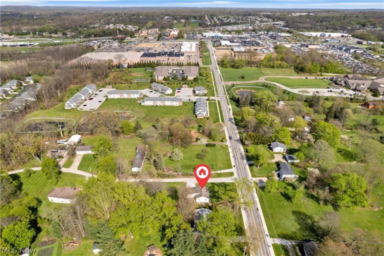 625 Moore Road, Akron, OH - Photo 4