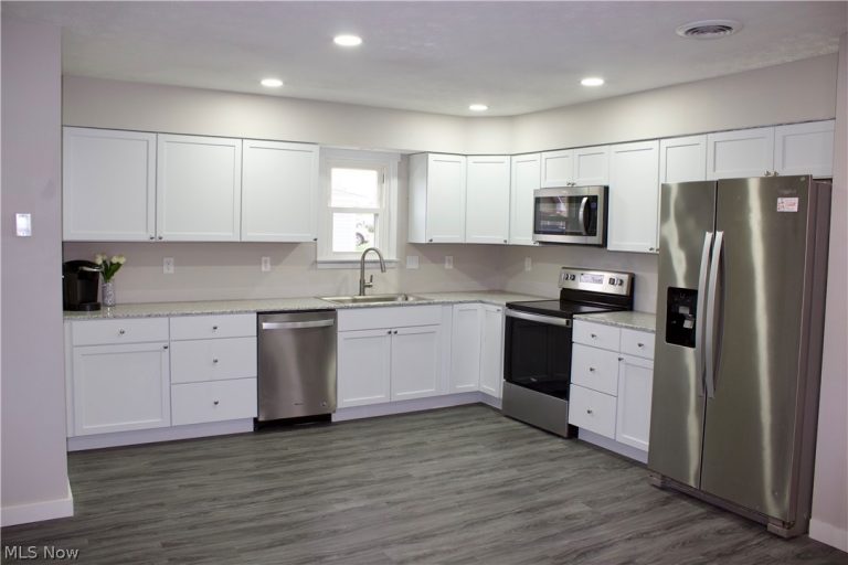 126 1/2 Broadway Street, New Lexington, OH - Photo 3