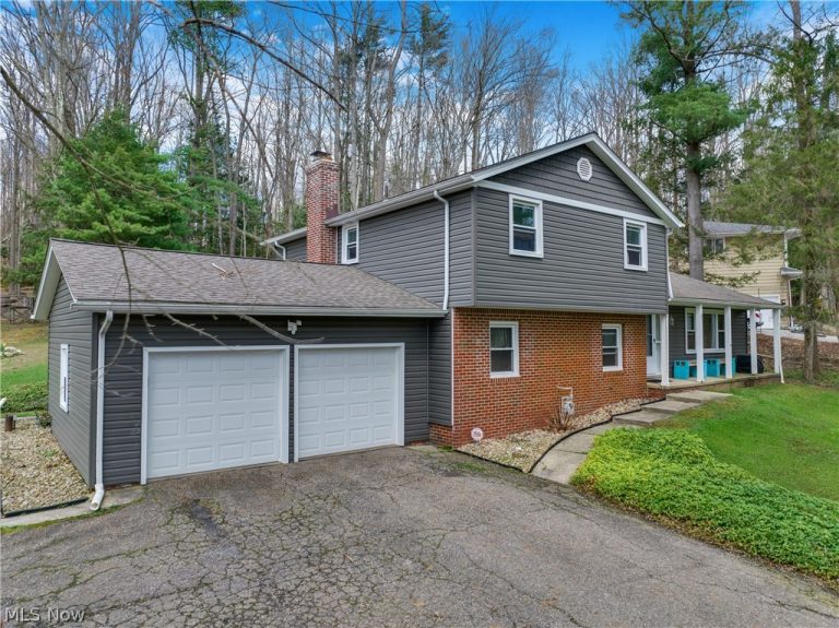 10340 Wye Road, Chesterland, OH - Photo 2