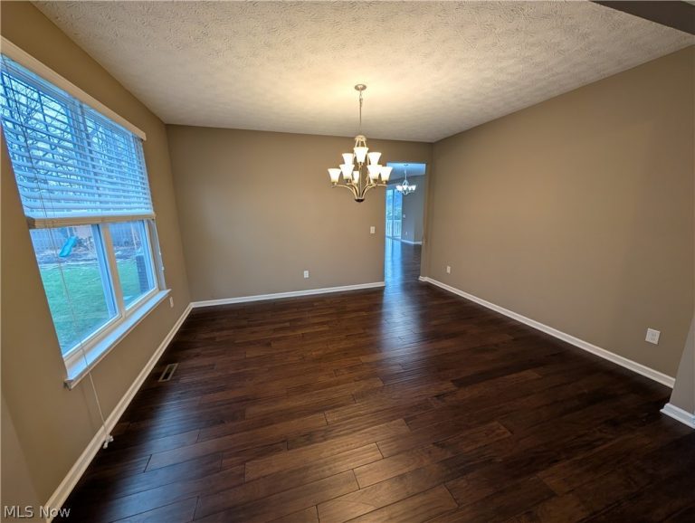 32815 Rebecca Lane, Avon Lake, OH - Photo 5